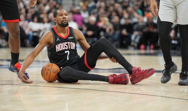 马刺完爆火箭太扎心！同处冲冠组却不是一个档次的球队