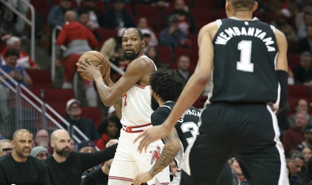 又崩盘了！火箭陷入死循环 杜兰特末节仅4分